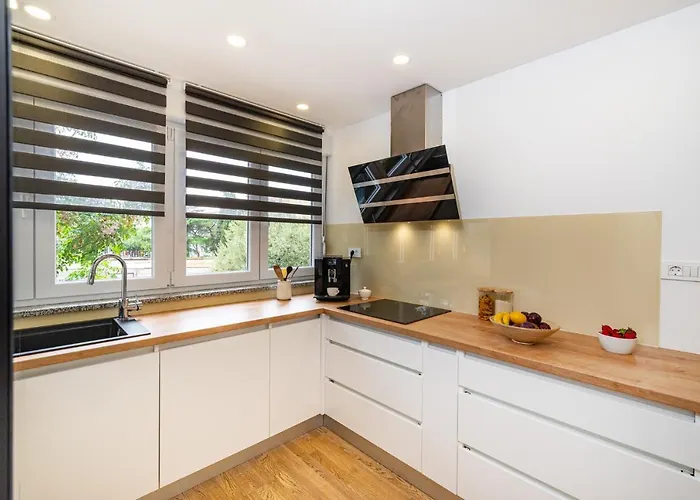 M&f Luxury Apartment