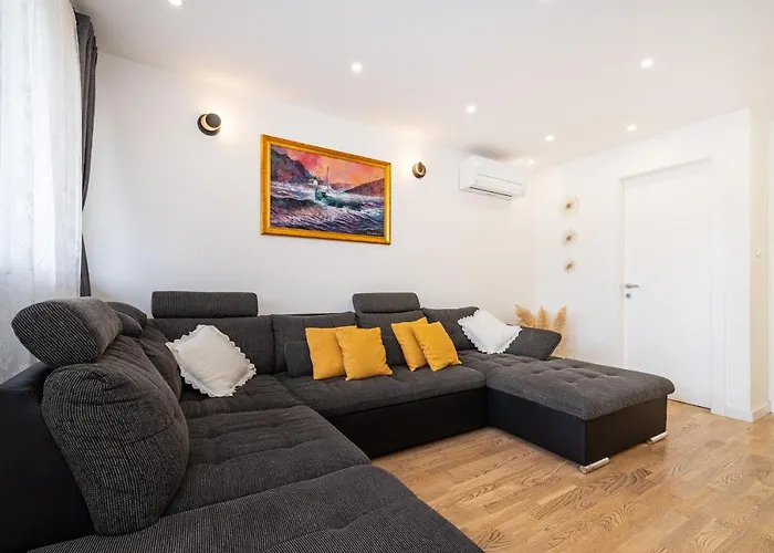 Apartment M&f Luxury Zadar